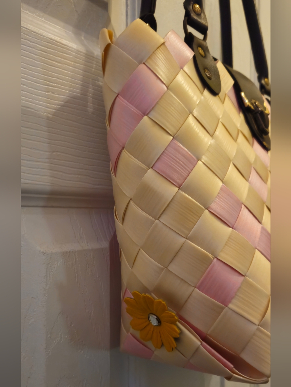Unbranded Woven Pink & Champagne Tote Bag with Dark Brown Faux Leather Handles - Picture 4 of 11